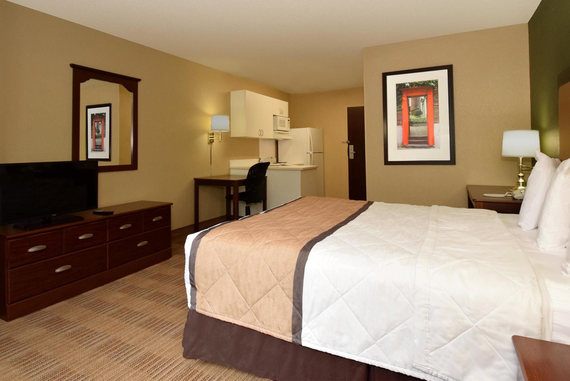 Extended Stay America Select Suites - Tampa - North - Usf - Attractions Temple Terrace Exterior foto