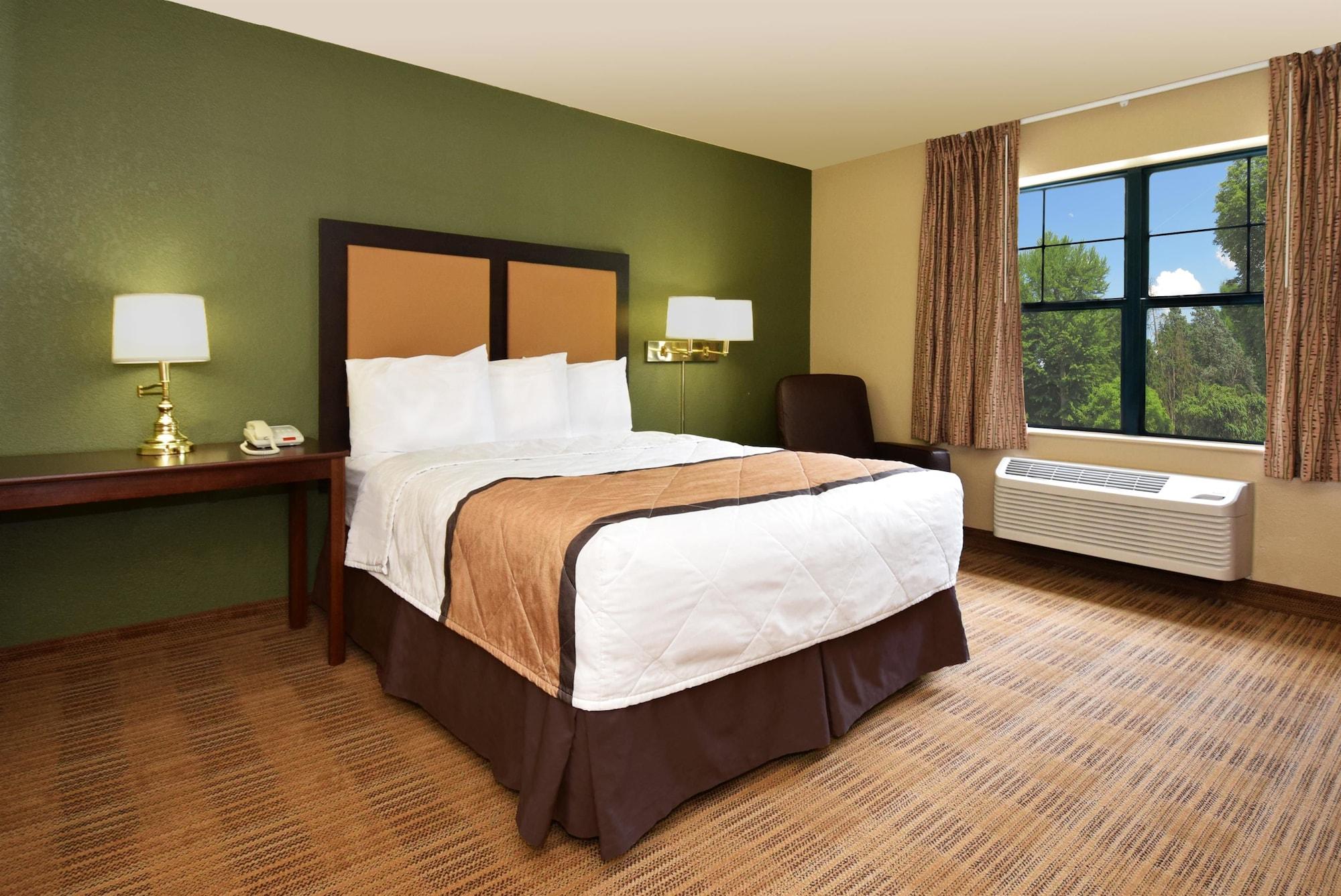 Extended Stay America Select Suites - Tampa - North - Usf - Attractions Temple Terrace Exterior foto