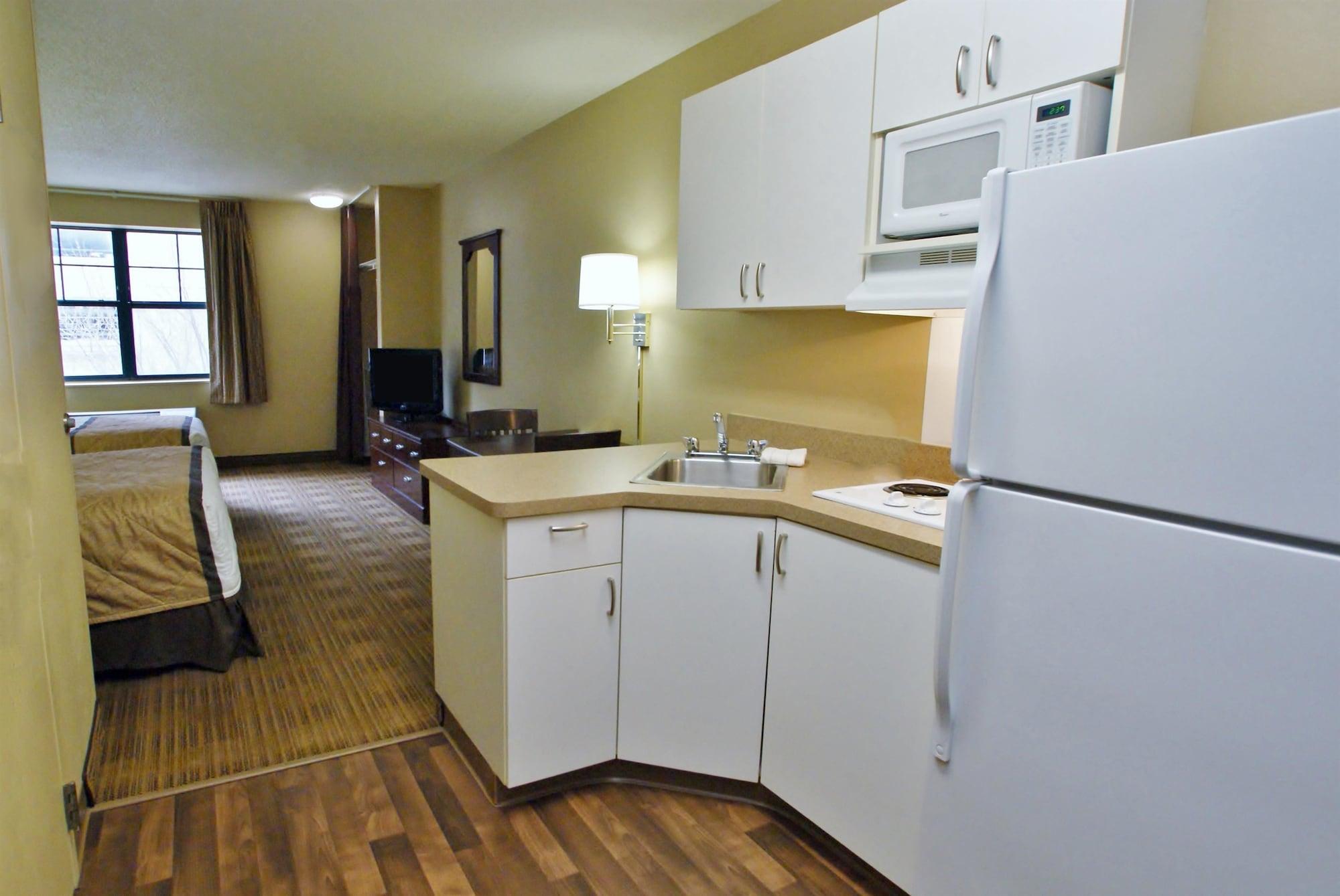 Extended Stay America Select Suites - Tampa - North - Usf - Attractions Temple Terrace Exterior foto